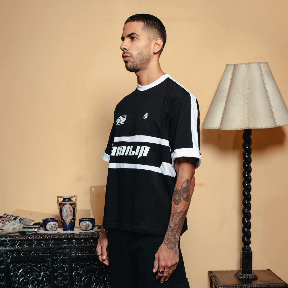 T-shirt- Family black