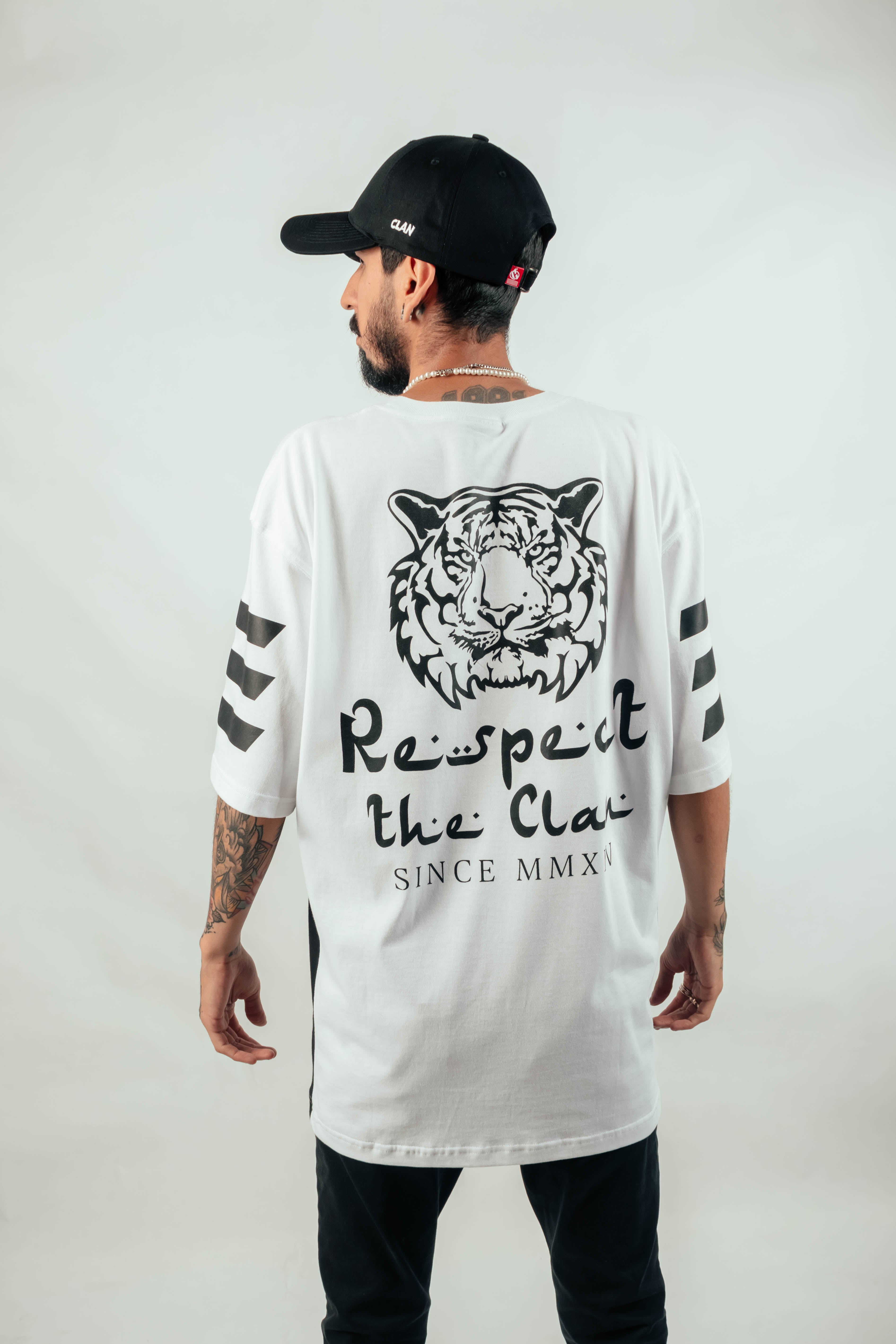 T-shirt- Tiger white